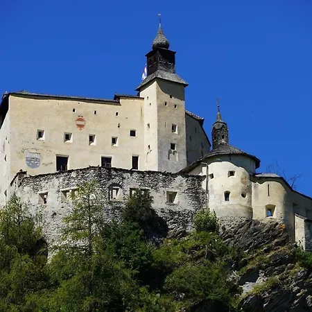 3 - Tamangur